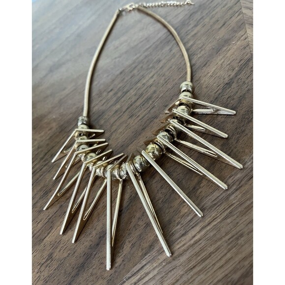 Vintage MCM Gold Tone Black Metal BIB Spike Fan Brutalist Necklace Whimsygoth - Picture 1 of 7